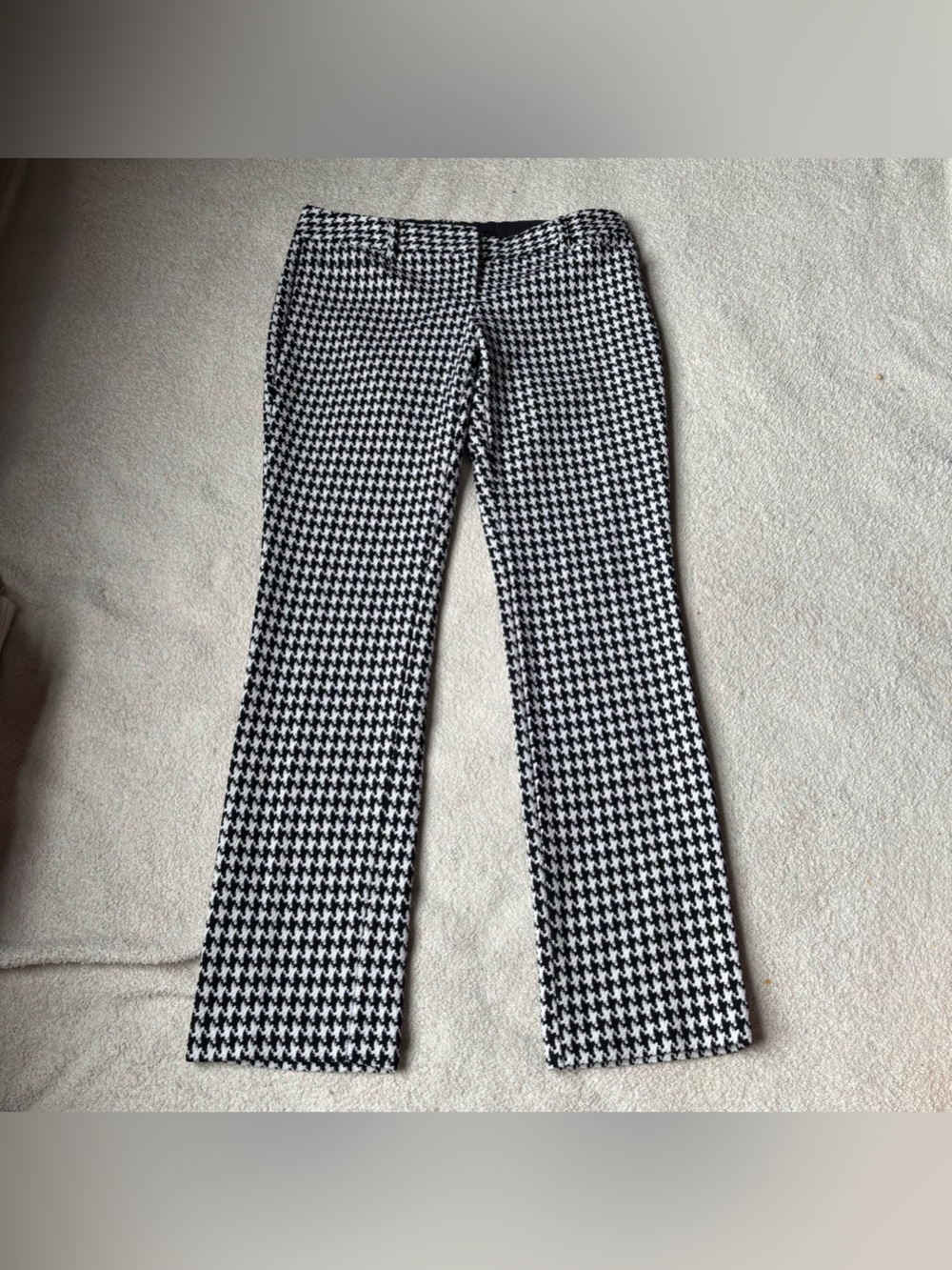 Express Columnist Black & White Houndstooth Straight Leg Dress Pants - Size 6R